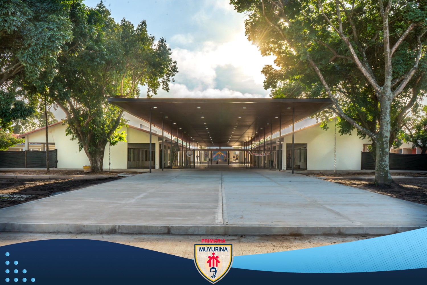 Inauguración de nuevo bloque en la Unidad Educativa Primaria Particular