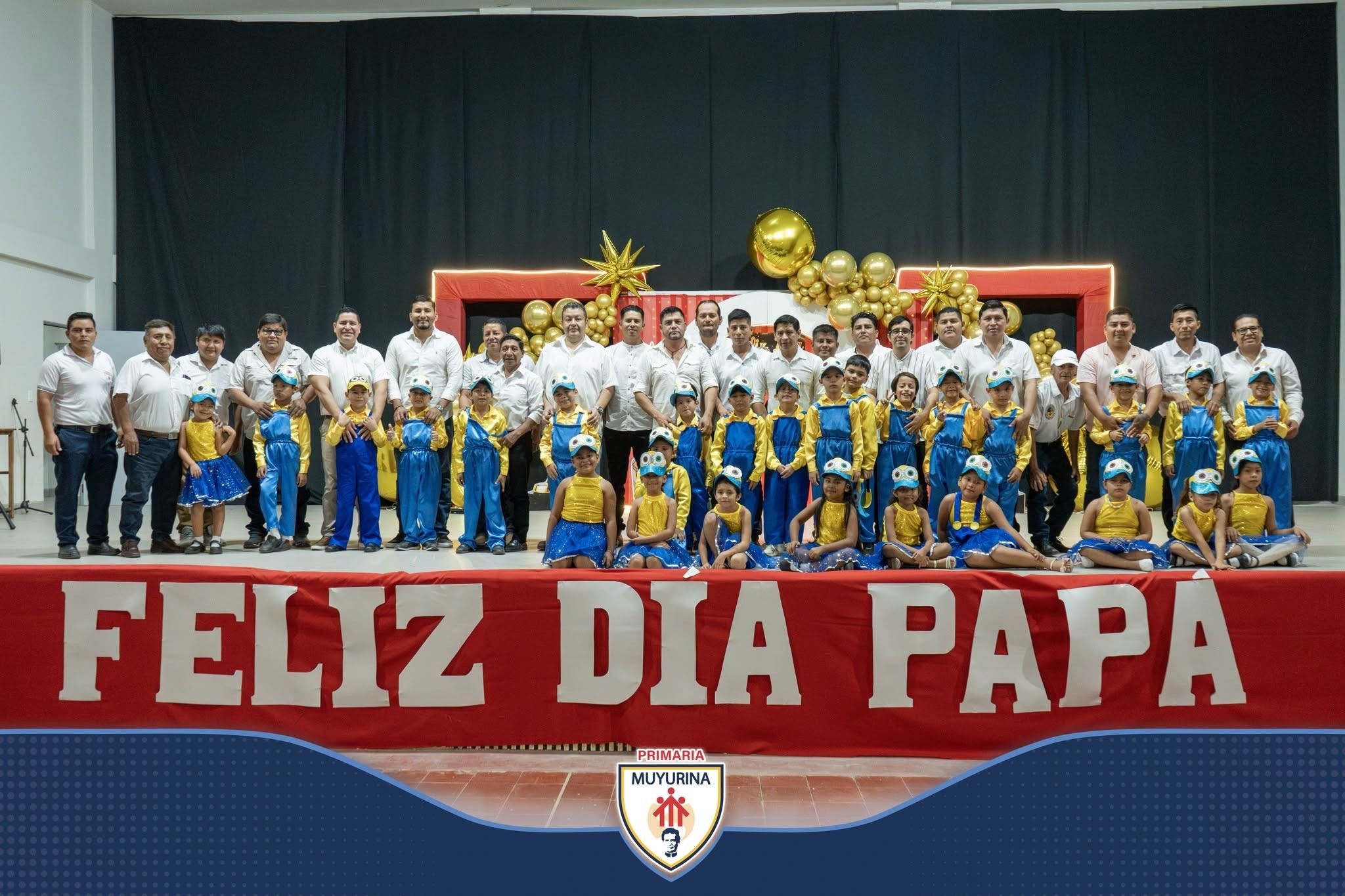 𝐍𝐨𝐜𝐡𝐞 𝐝𝐞 𝐏𝐞𝐥𝐢́𝐜𝐮𝐥𝐚𝐬 𝐞𝐧 𝐡𝐨𝐧𝐨𝐫 𝐚 𝐥𝐨𝐬 𝐩𝐚𝐩𝐚́𝐬 - Primaria Particular