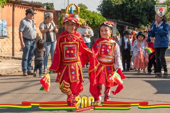 Homenaje al Bicentenario de Bolivia Kínder Convenio